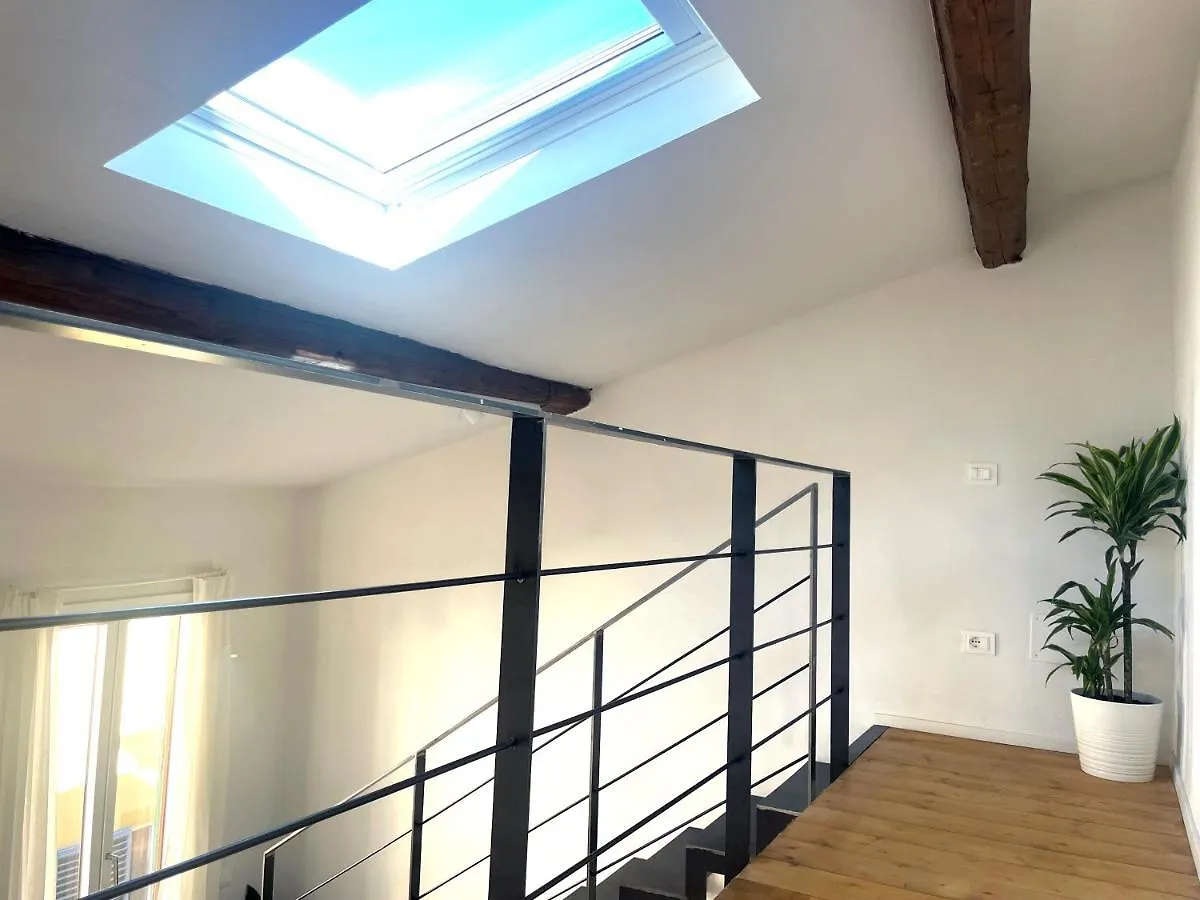 Newly Renovated Modern&Bright Apt - City Center Florence Appartement